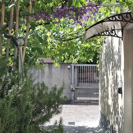 Casa Del Glicine Semesterbostad Tortolì
